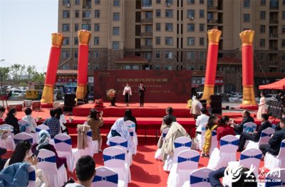 東營宏辰木業(yè) 超膚感高定門墻柜新品發(fā)布盛典，定義家居美學(xué)新高度